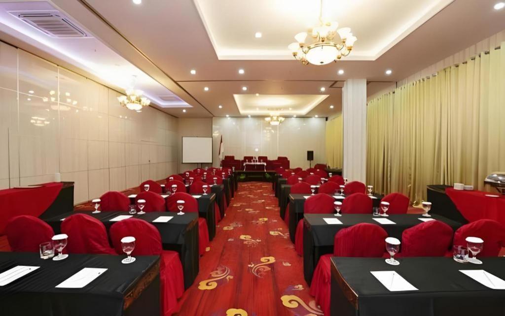 Sindoro Hotel Cilacap By Conary Ngoại thất bức ảnh