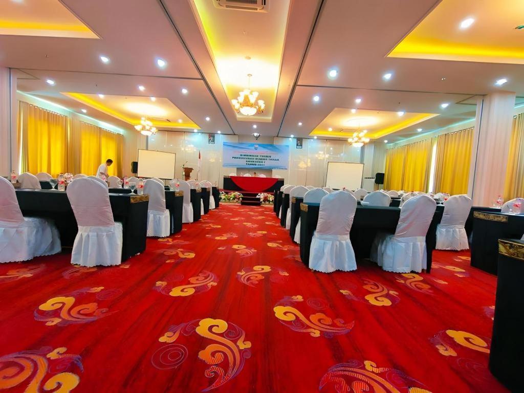 Sindoro Hotel Cilacap By Conary Ngoại thất bức ảnh